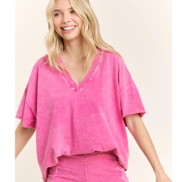 Mineral Wash V Neck Tank